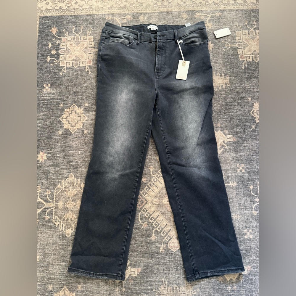 Good American Always Fit Black Straight Leg Jeans